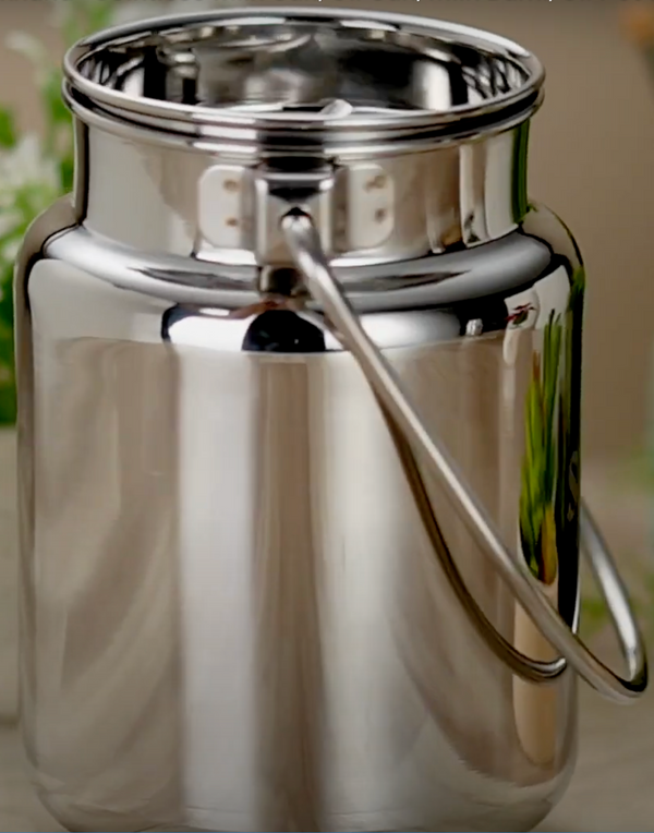 Stainless Steel Jointless Oil / Milk Container with Lid - Food Grade